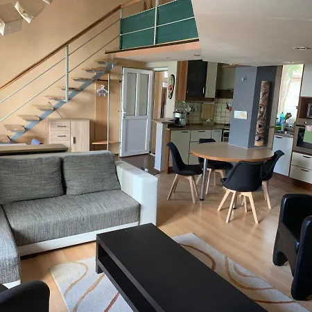 Apartment Plaza